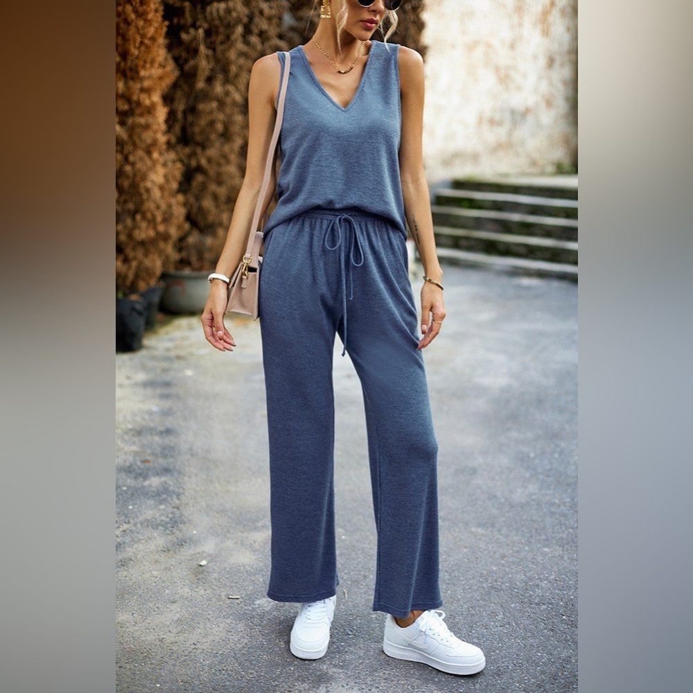 Loose Fit Sleeveless Top and Pant Set